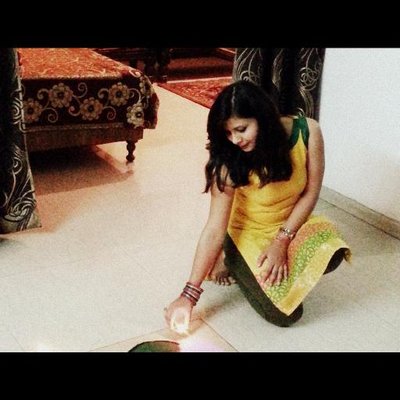 saumya sharma feet 1