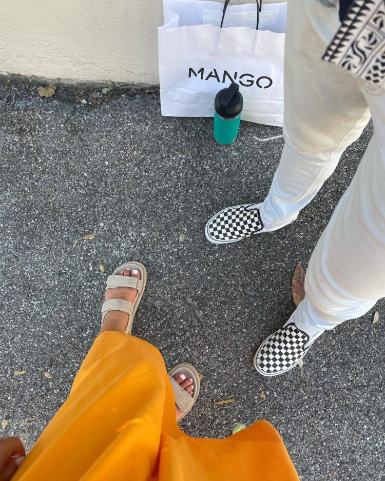 savannah latimer feet 3