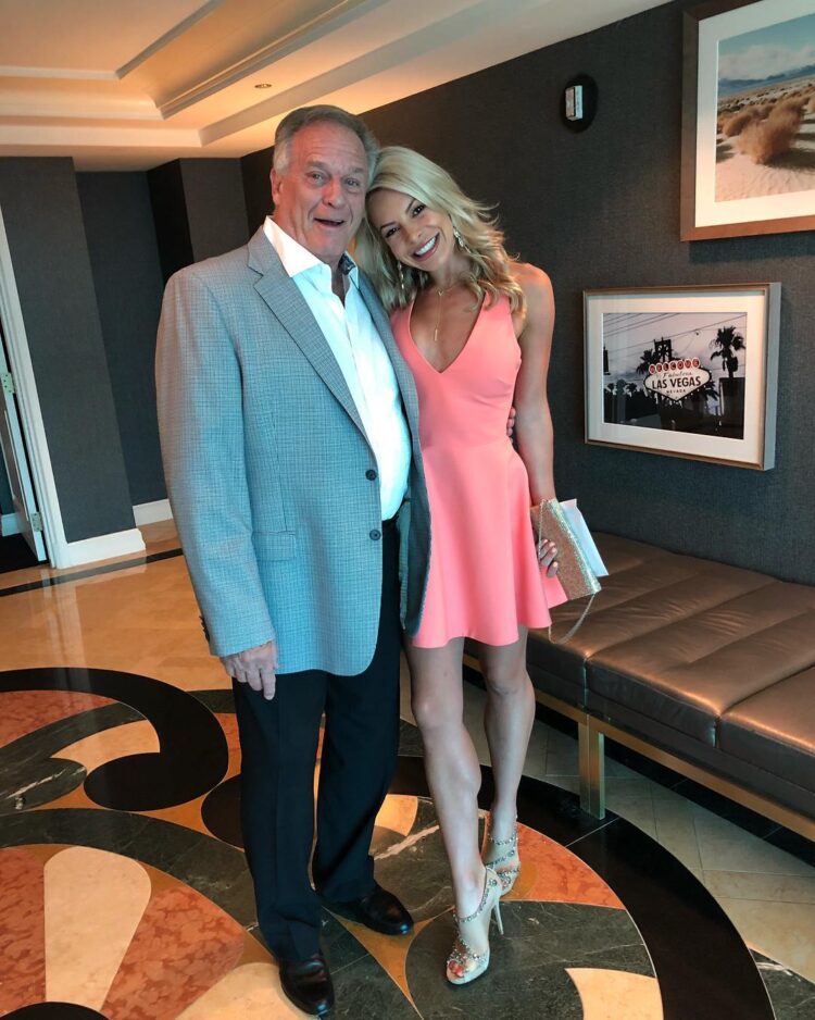 savannah lynx feet 5