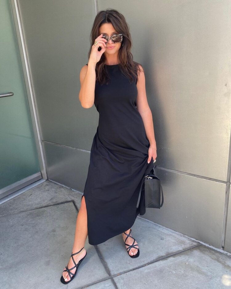 savannah outen feet 1