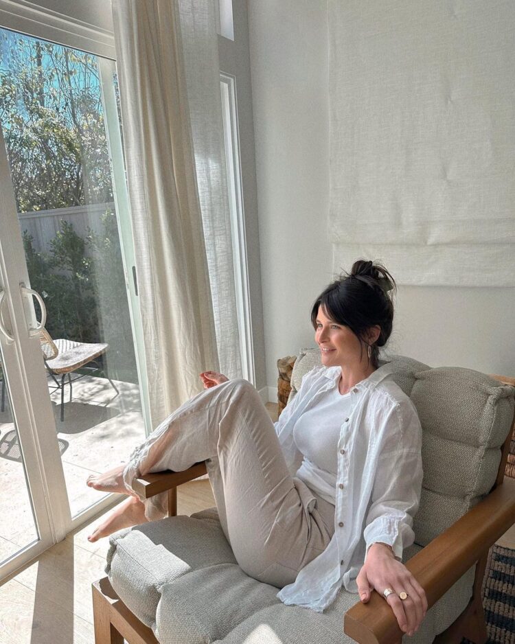 savannah outen feet 2