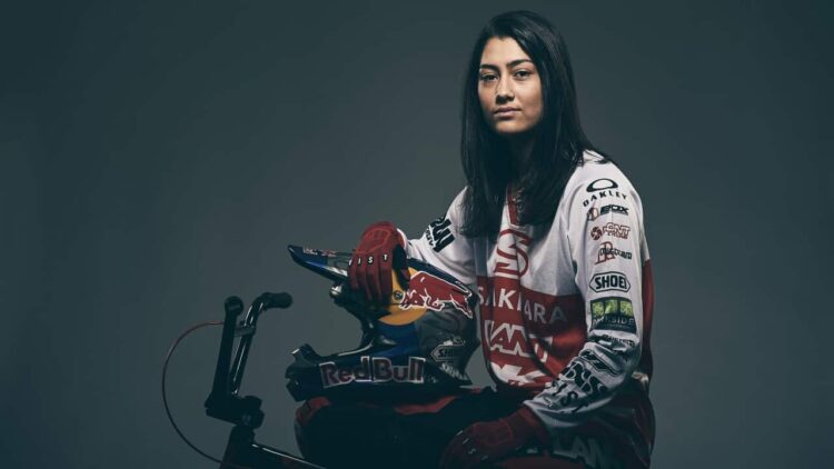 saya sakakibara feet 2