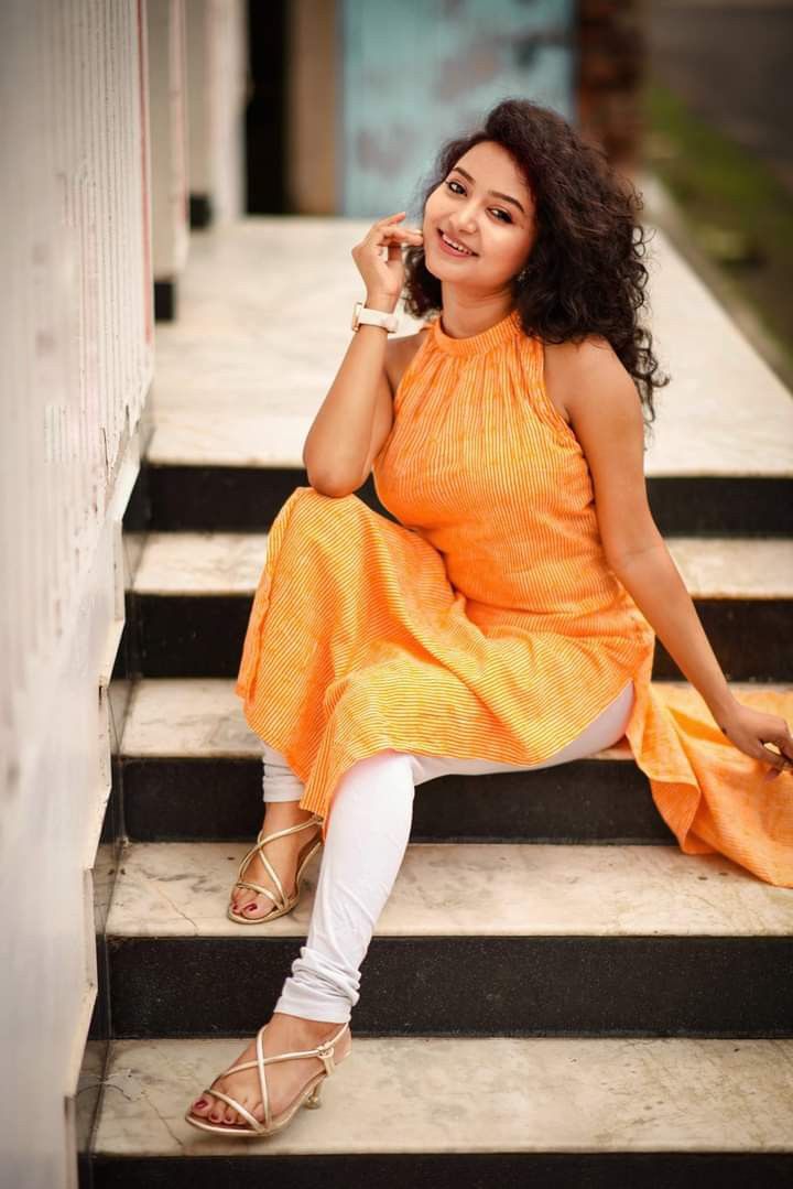 sayani pradhan feet