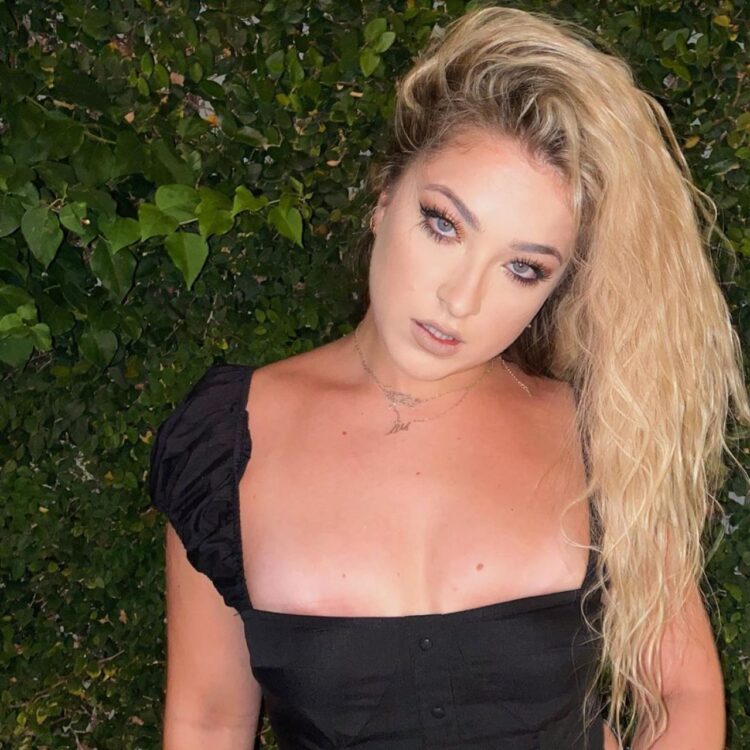 scarlet aviram feet 2