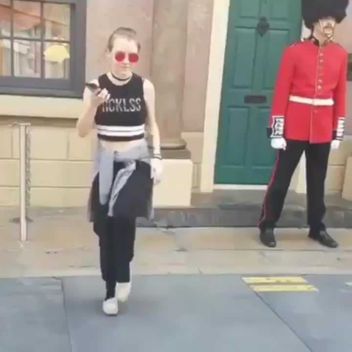 scarlet monahan feet 1