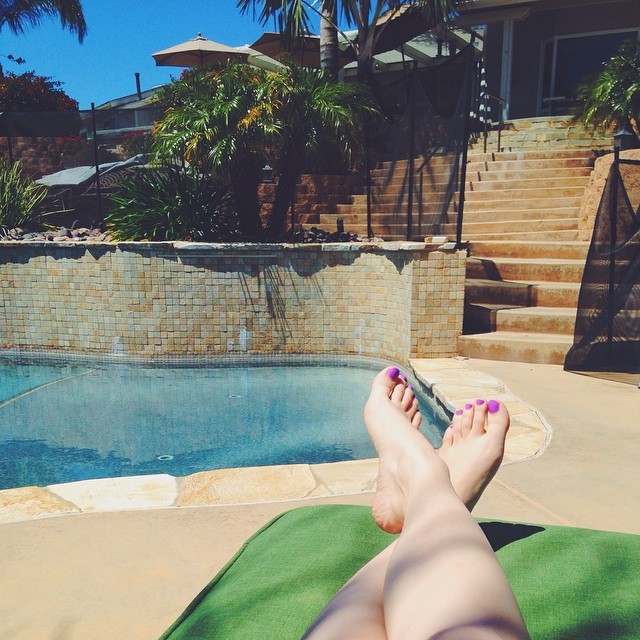 scarlet sheppard feet 6