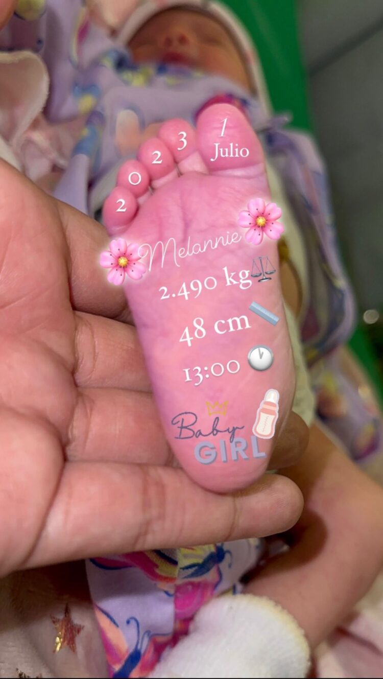 scarlett cordova feet