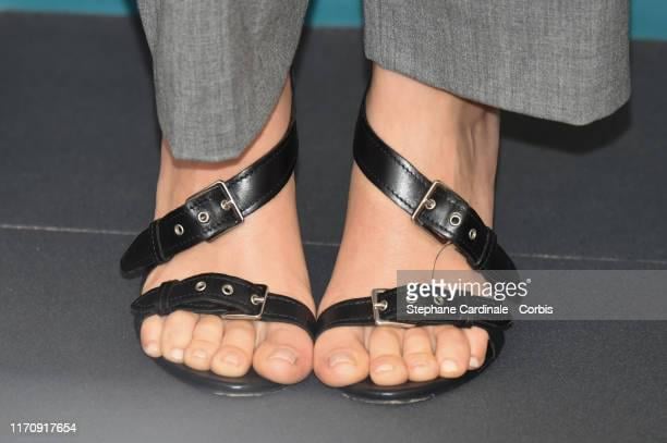 scarlett curtis feet 6