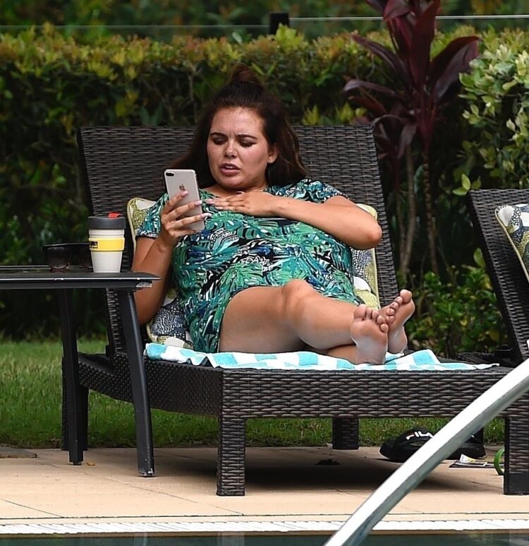 scarlett dixon feet 2