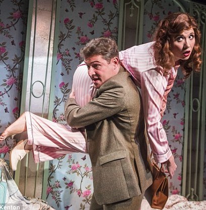 scarlett strallen feet