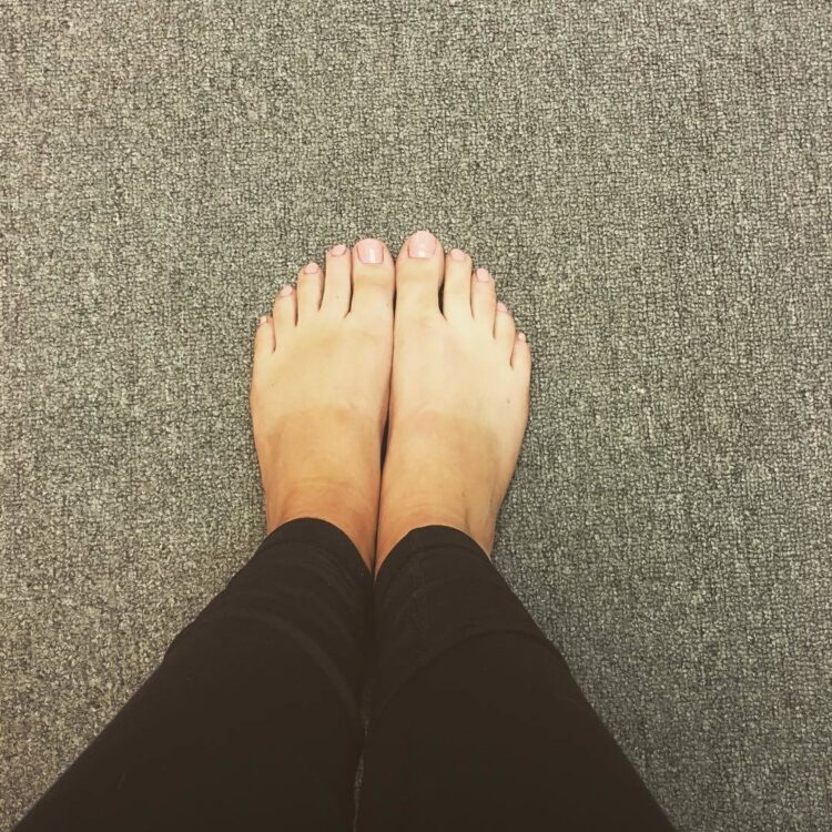 schyler dixon feet