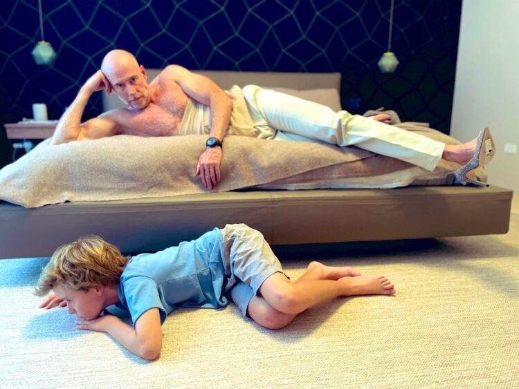 scott galloway feet 3