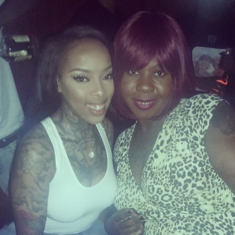 secret moneii feet 3