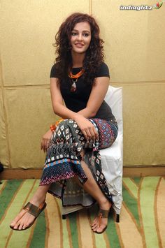 seerat kapoor feet 6