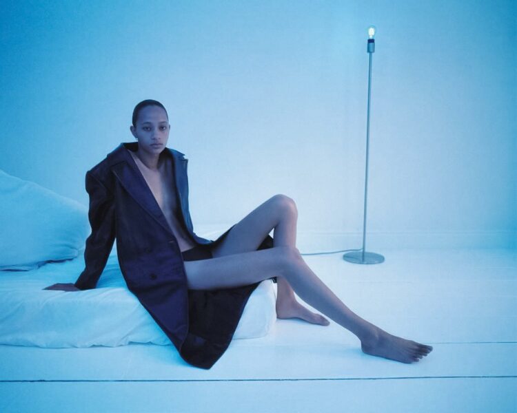 selena forrest feet 1