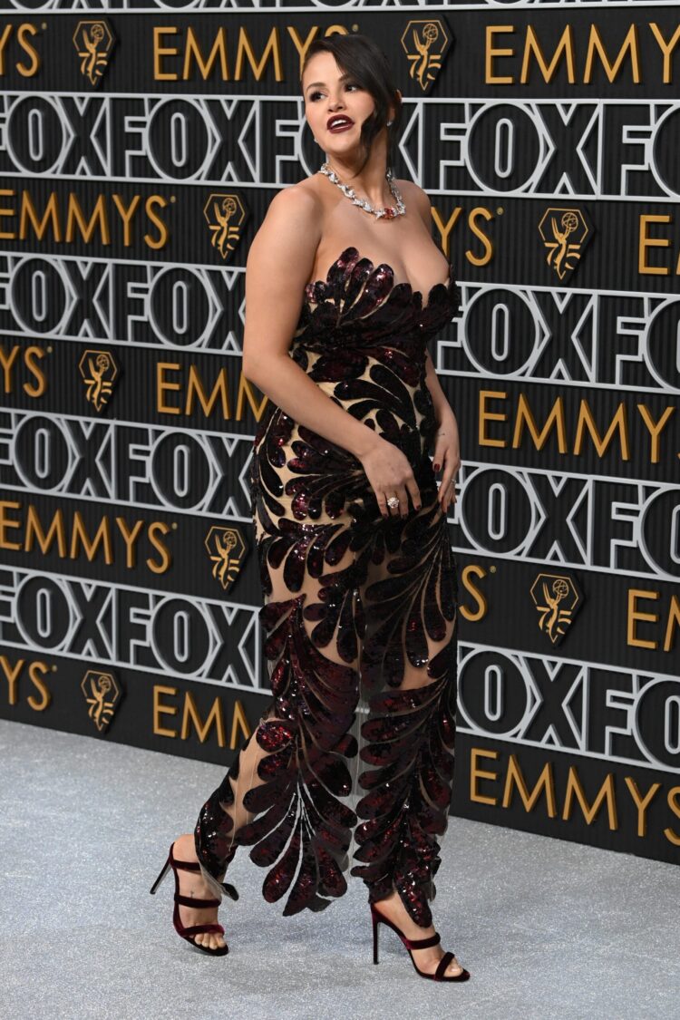 selena james feet 4 scaled