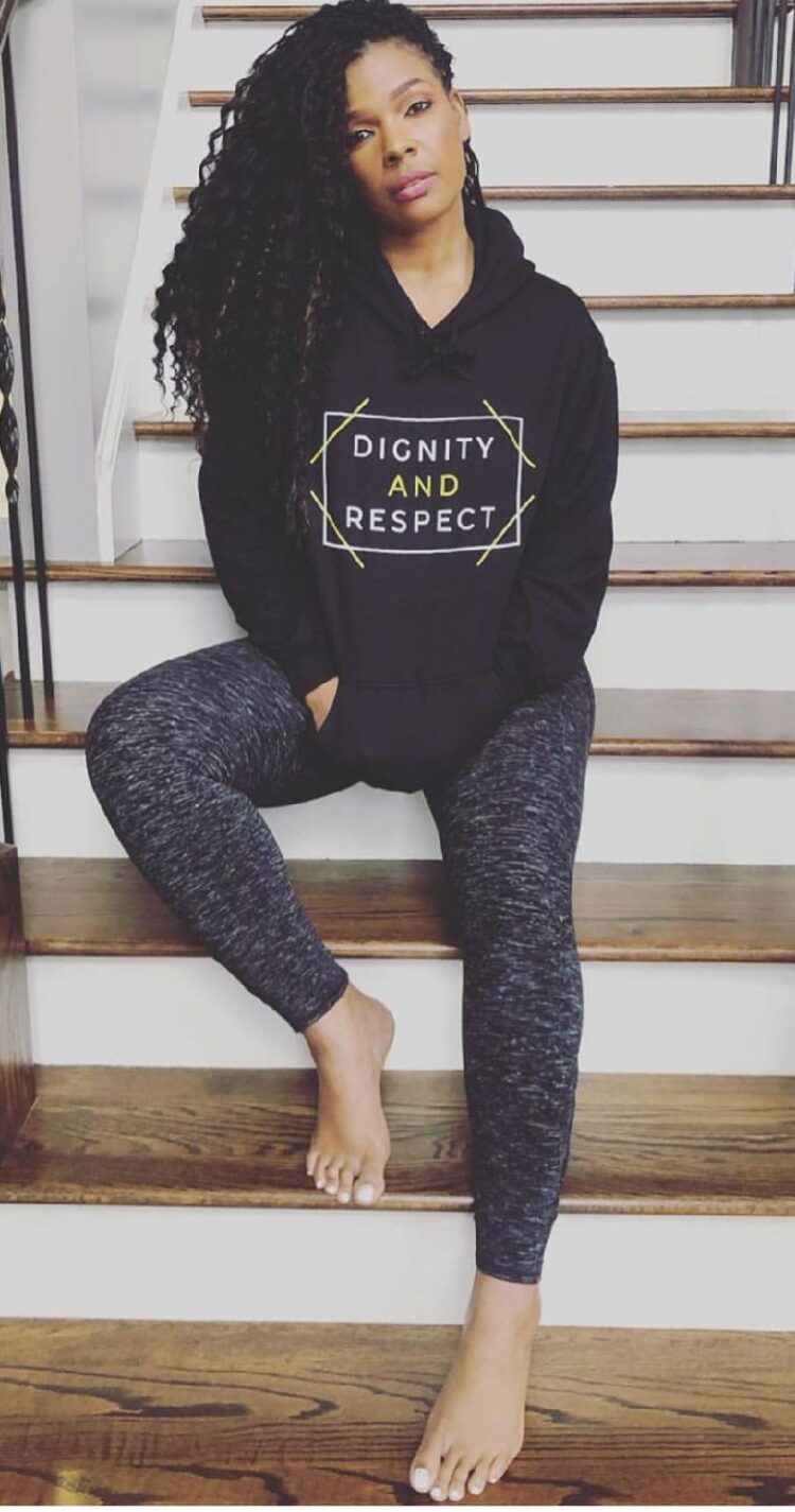 selena johnson feet 3