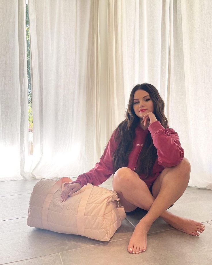 selena milan feet