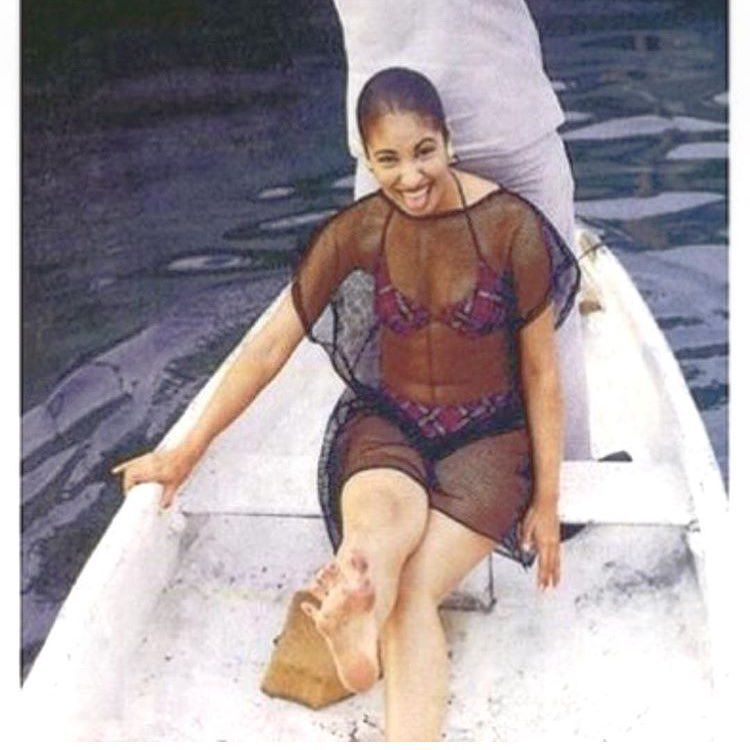 selena quintanilla feet 4
