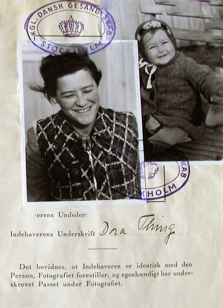 selma gikk sisters feet 6