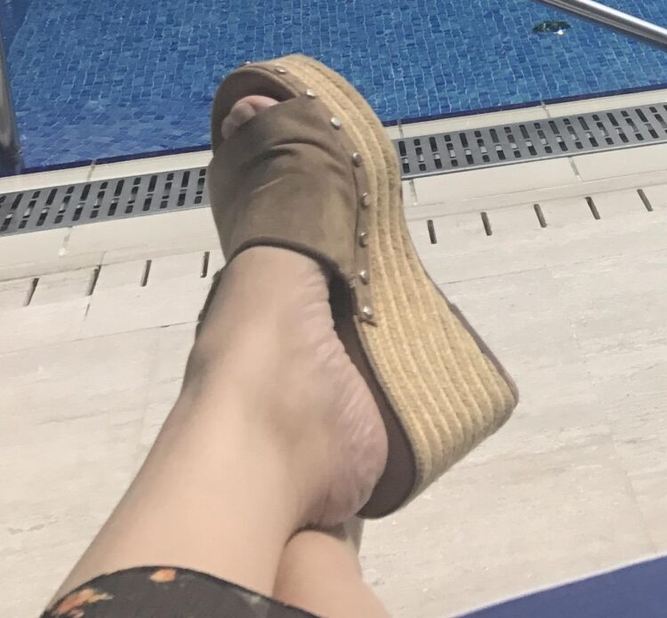 sepideh moafi feet 6