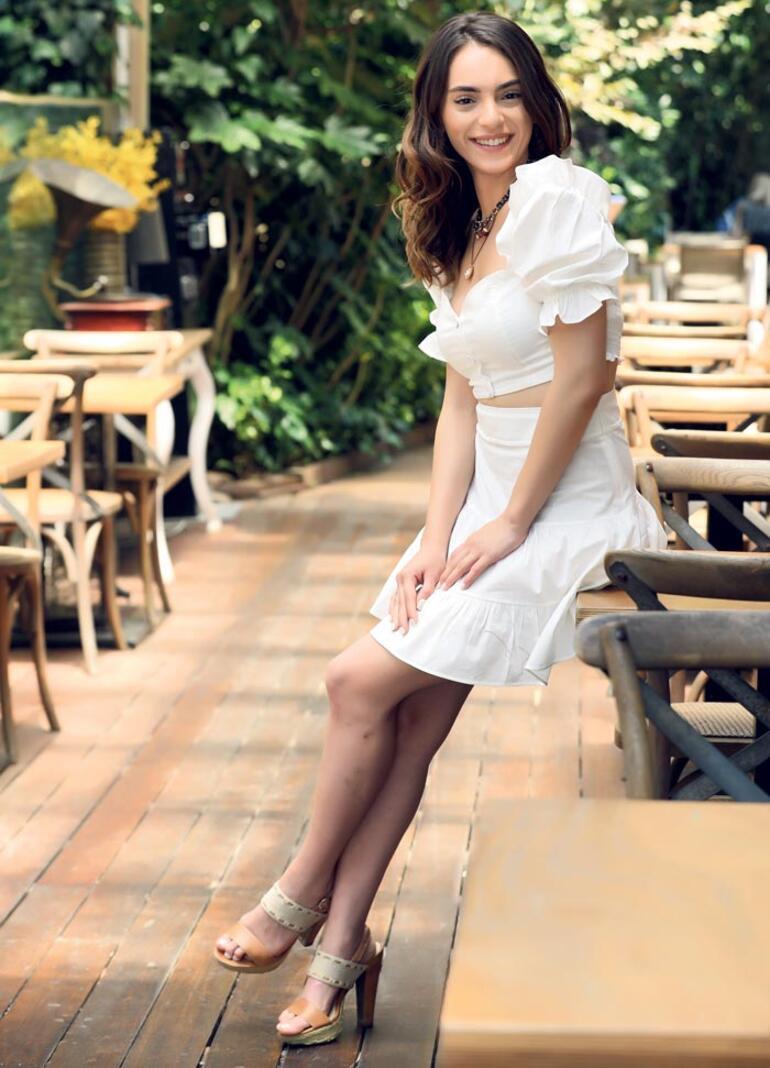 sera kutlubey feet 1