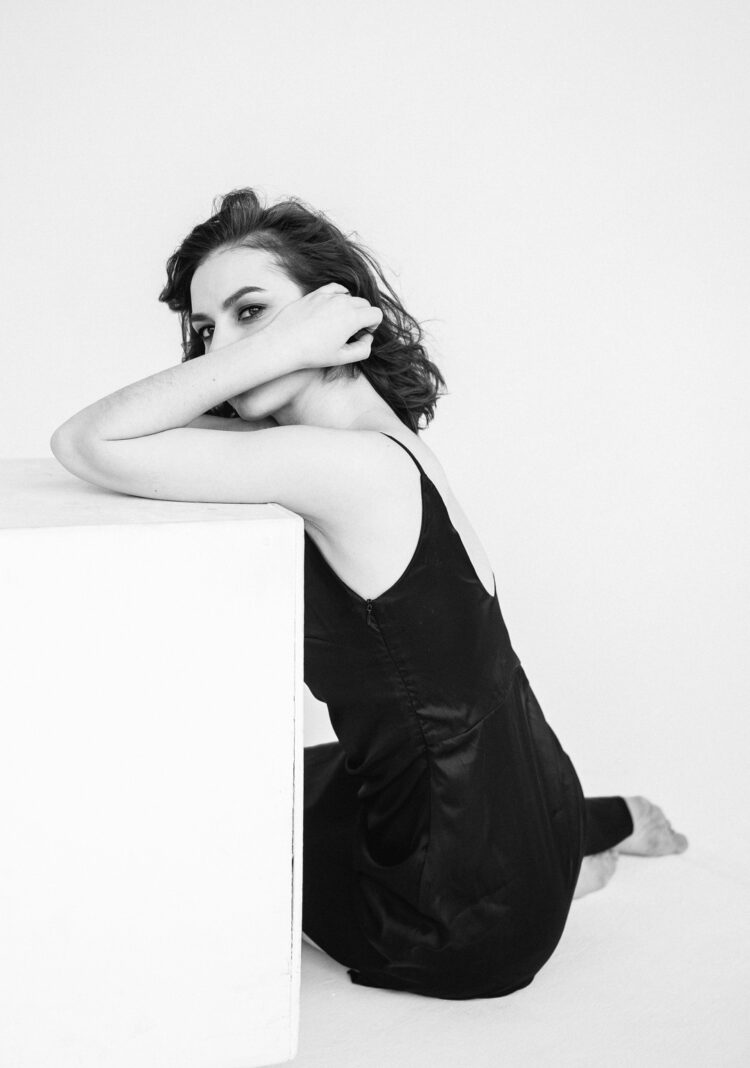 serafima nizovskaya feet 5