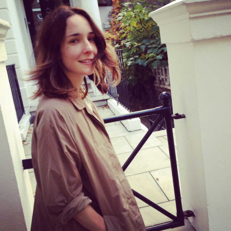 serafina sama feet 3