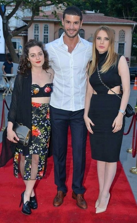 seren sirince feet 4