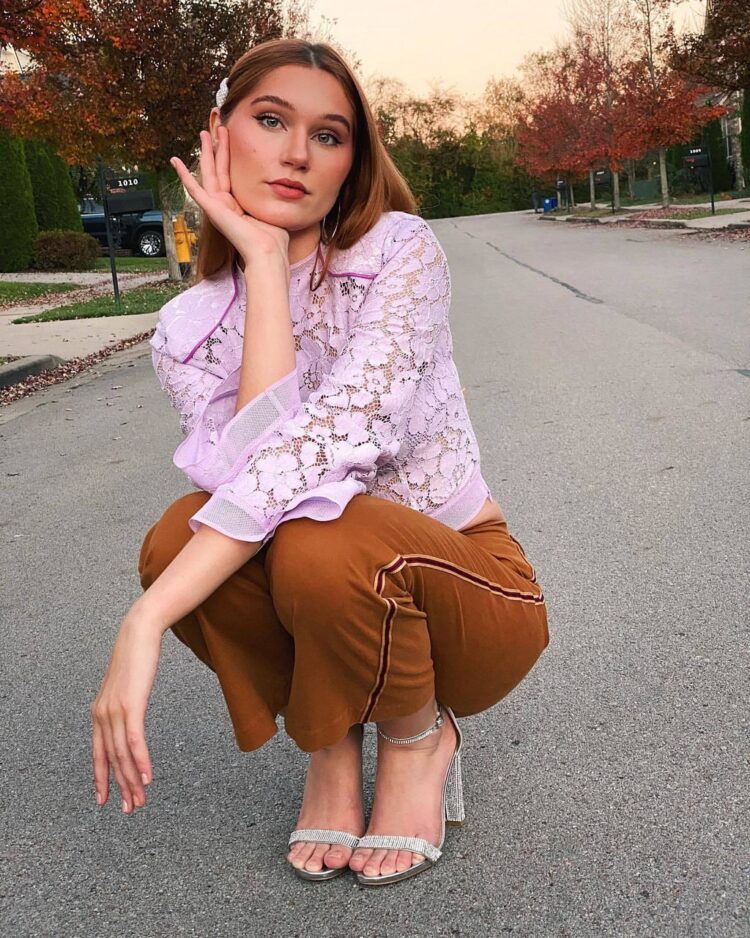 serena laurel feet 4