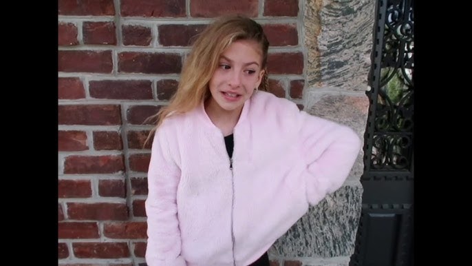 serena quadrato feet 1