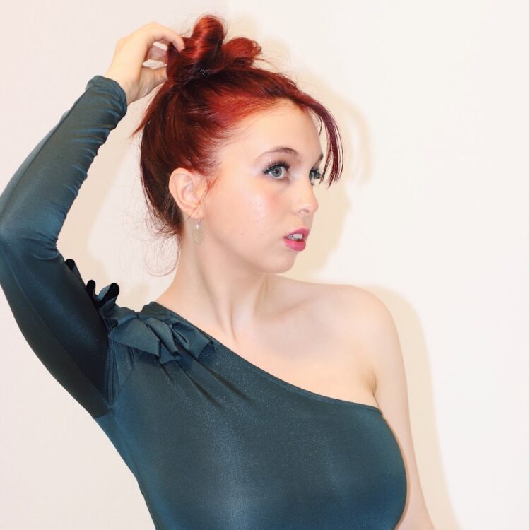 serena skybourne feet