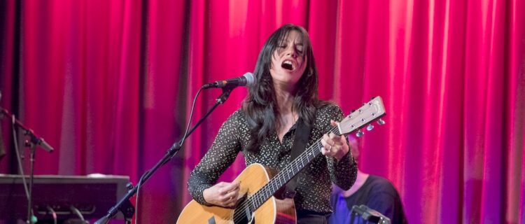 serene vanetten feet 5