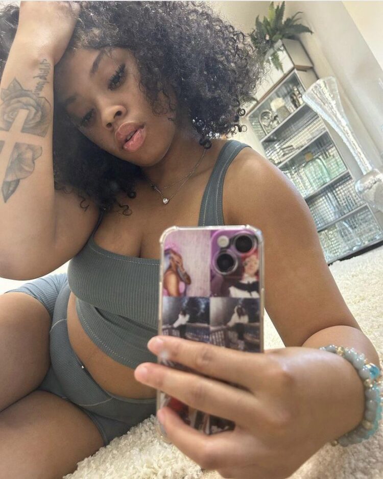 serenedestini feet 5