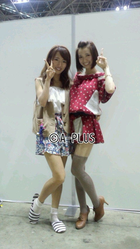 serina serinko feet 1