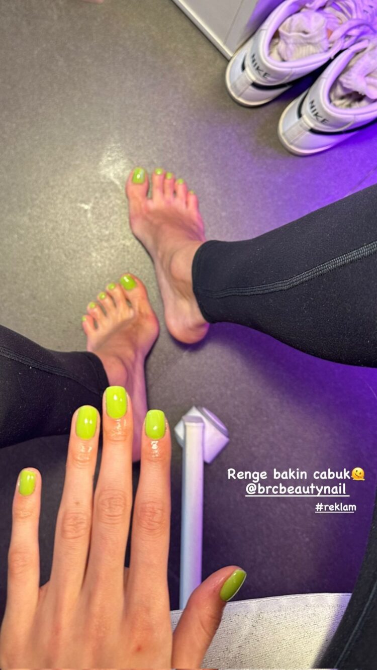 sevval sahin feet 3