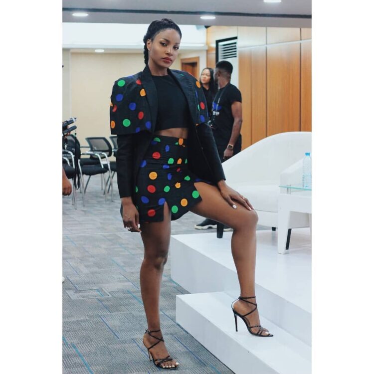 seyi shay feet 1