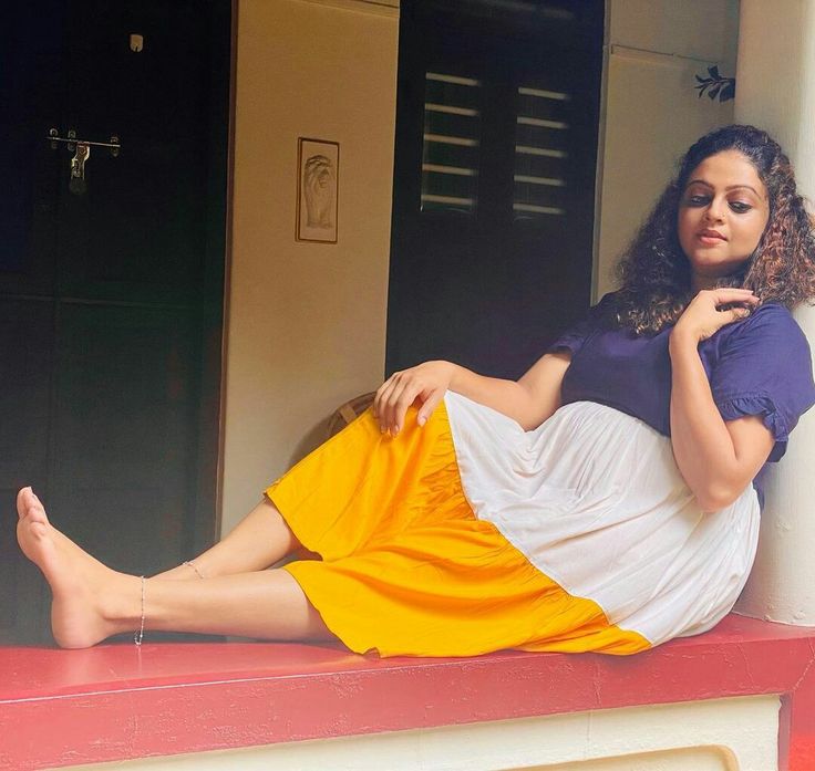 shabana aryan feet