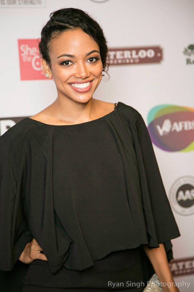 shailene garnett feet 4