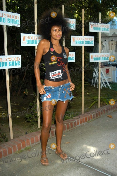 shakara ledard feet 3