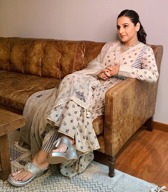 shakuntala devi feet