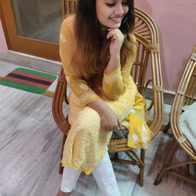 shalini mishra feet 4