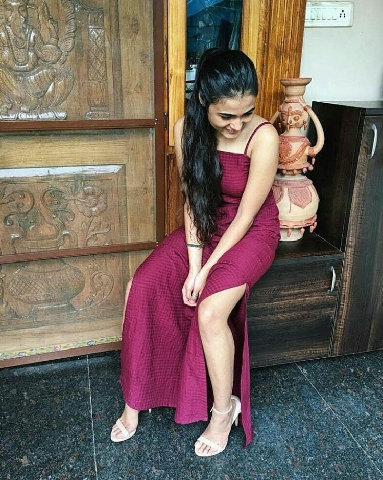 shalini pandey feet 1