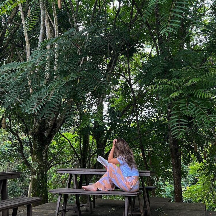 shalom razade feet 2