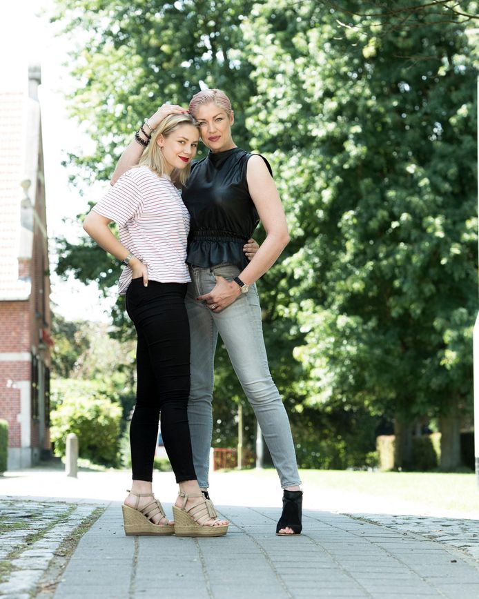 shania gooris feet 1