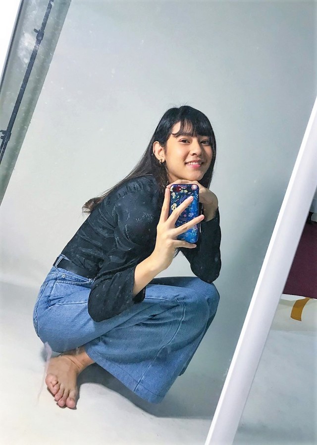 shania junianatha feet 6