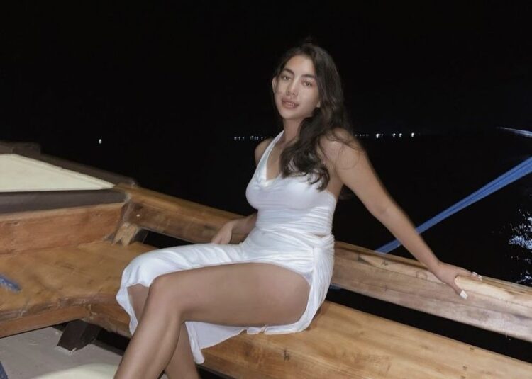 shania salsabila feet 2