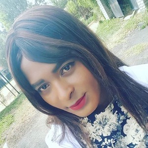 shaniqwa mama yao feet 3