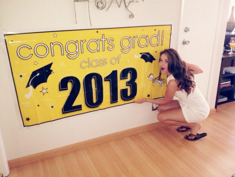 shanley caswell feet 6