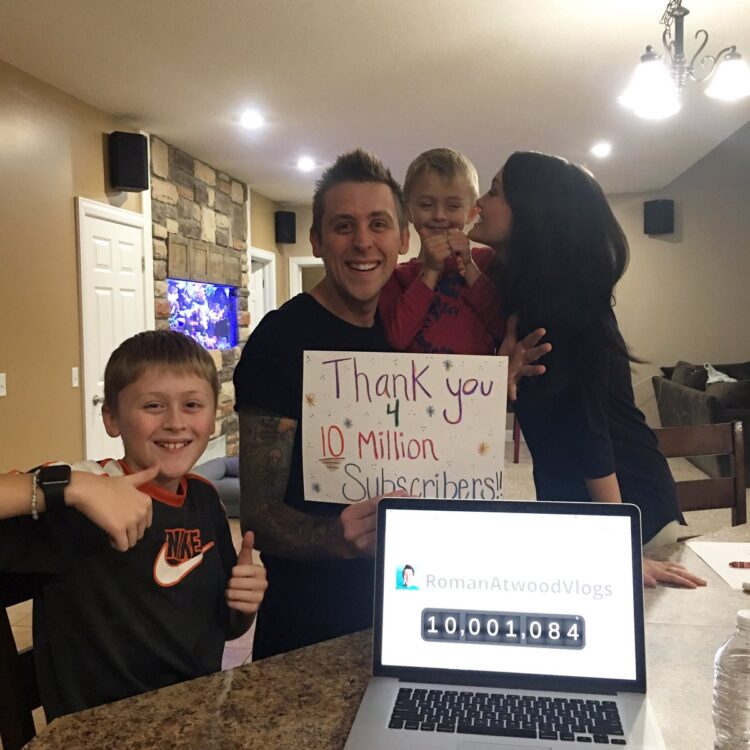 shanna atwood feet 6